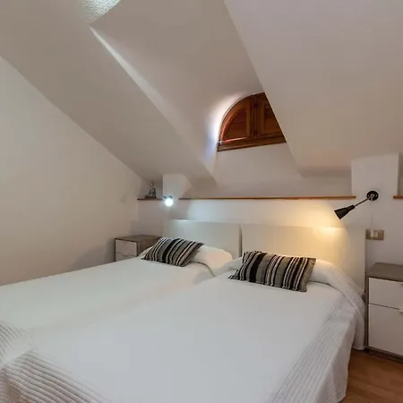 Parque Santiago Ii 178 - Two Bed Apartment *